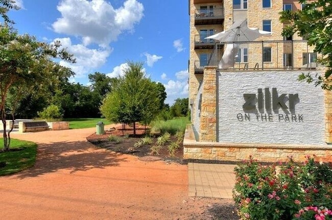 Building Photo - 1900 Barton Springs Rd Unit 2039 Rental