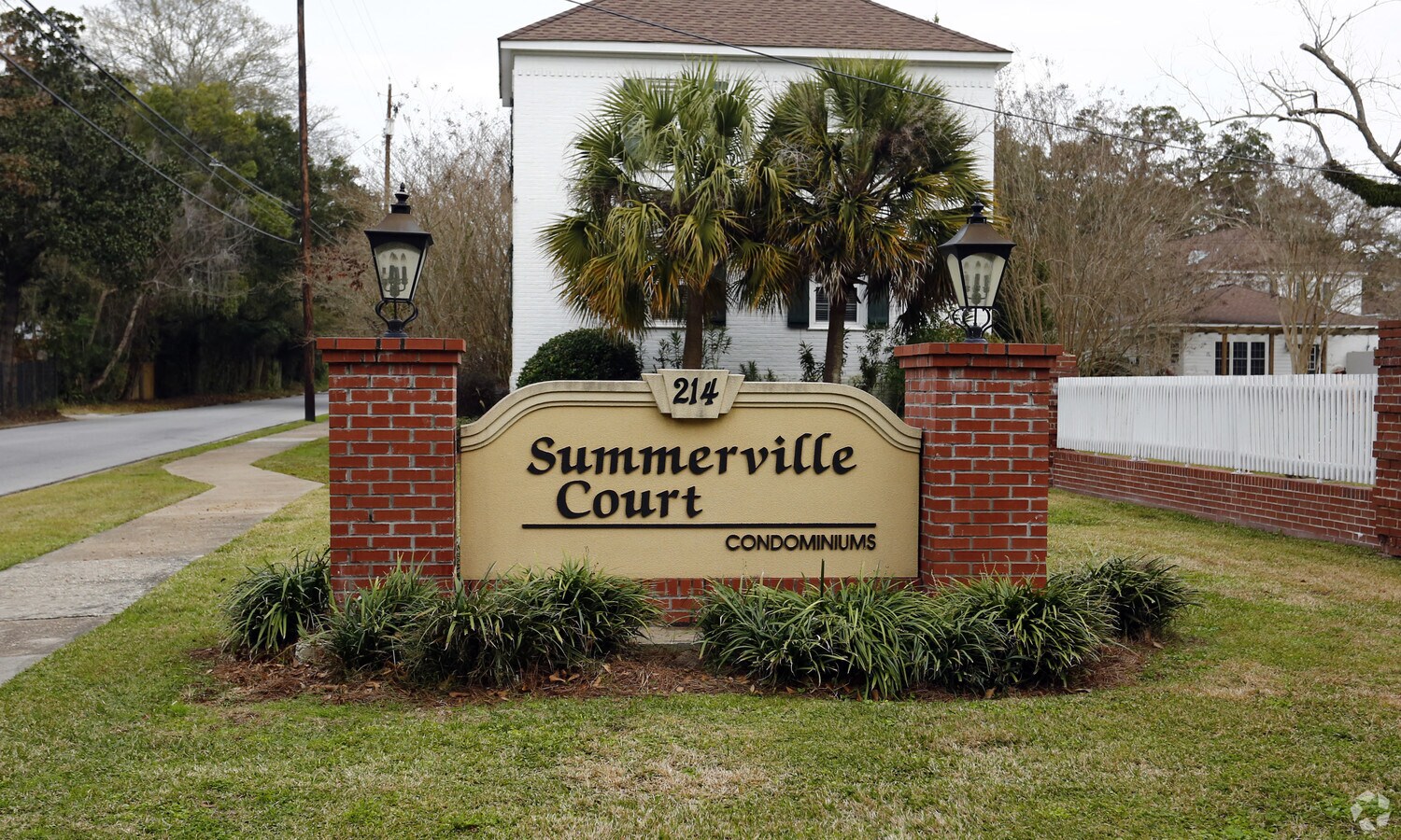 Summerville Court - Summerville Court