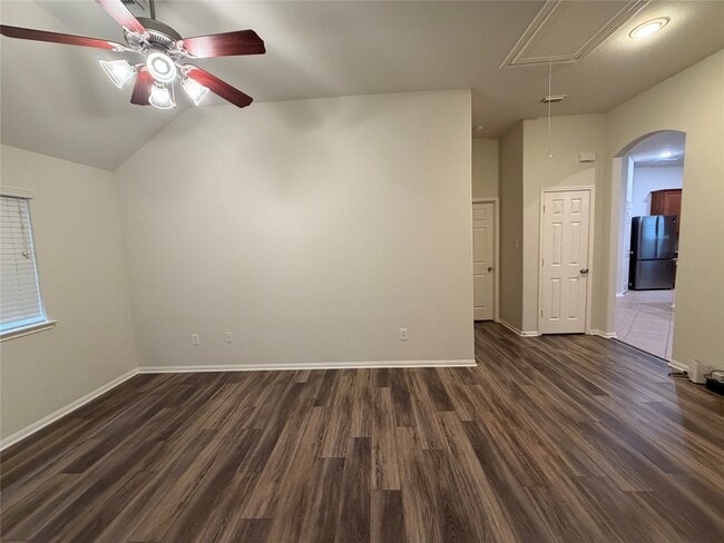 Building Photo - 31 W Spindle Tree Cir