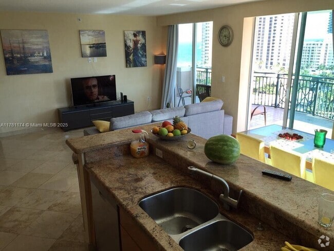Building Photo - 17555 Atlantic Blvd Unit PH2 Rental