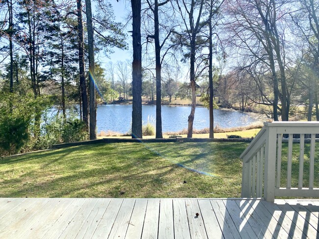 Photo - 1026 Village Green Ln