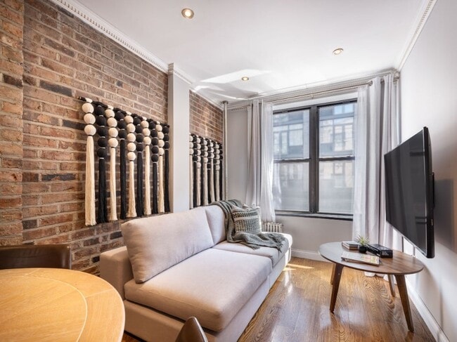 Photo - 115 Mulberry St Unit 2F