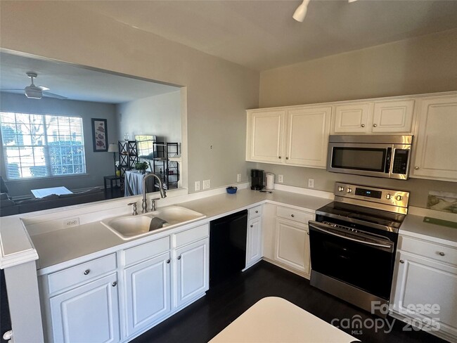 Photo - 3213 Mannington Dr