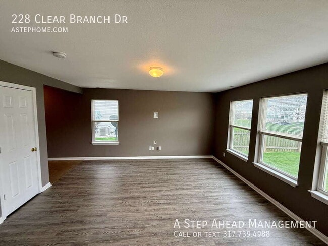 Photo - 228 Clear Branch Dr