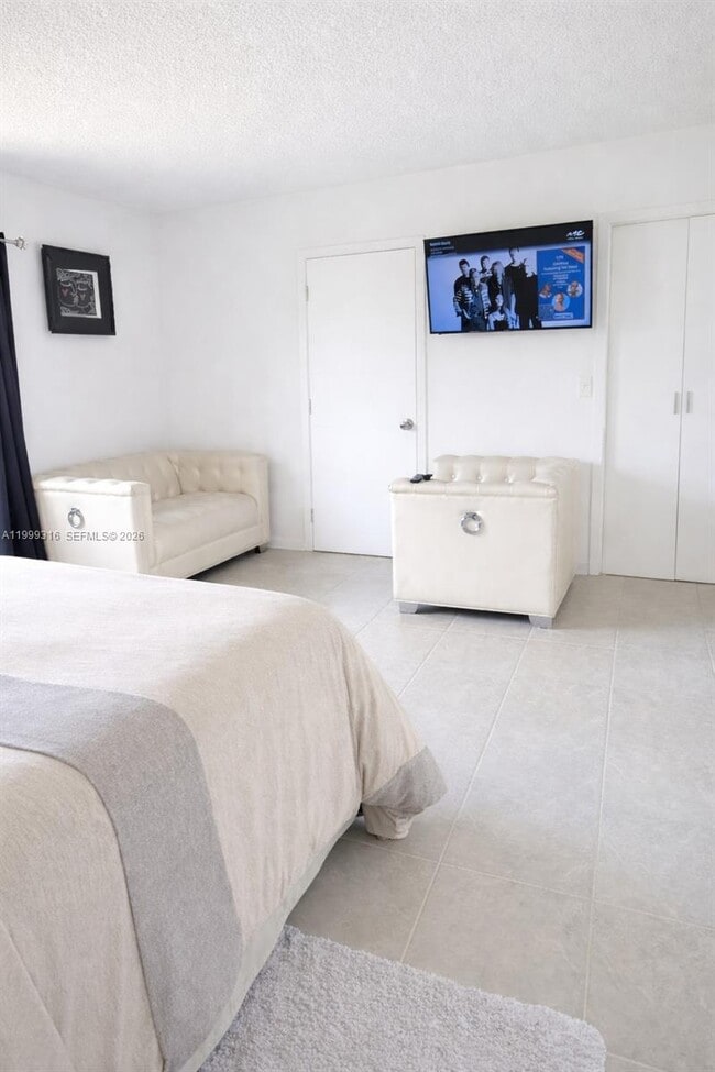 Photo - 500 NE 2nd St Unit 221