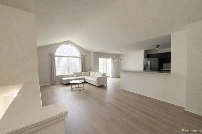 Photo - 51843 E Pointe Ln