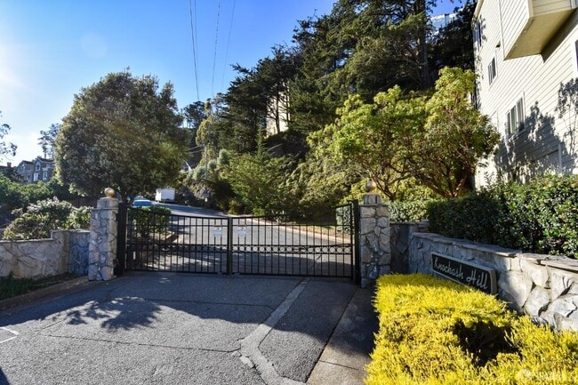 Photo - 127 Knockash Hill