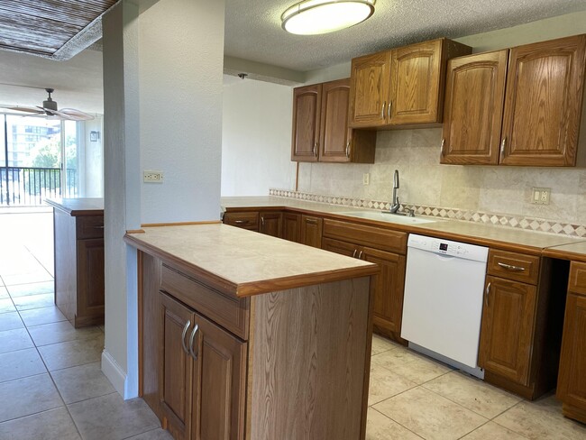 Photo - 4 Royal Palm Way Unit 308