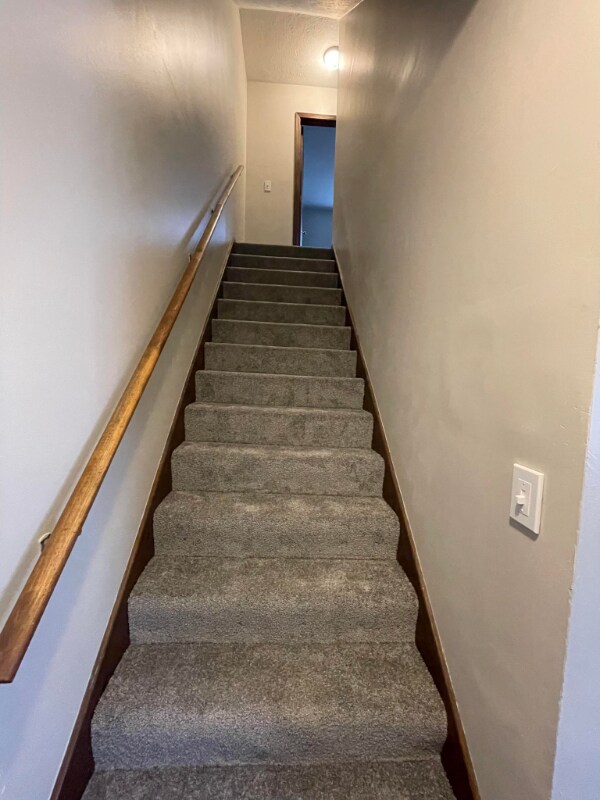 Photo - 2222 Harsh Ave SE