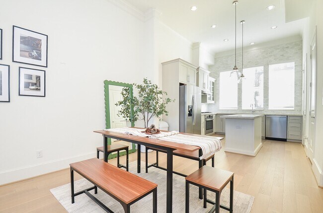 Photo - 6125 Cottage Grove Lake Dr