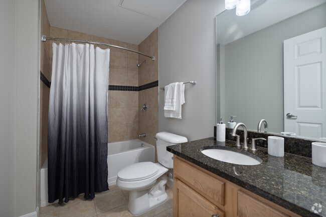 2BR, 2BA - 1,045-1,565SF - Second Bathroom
