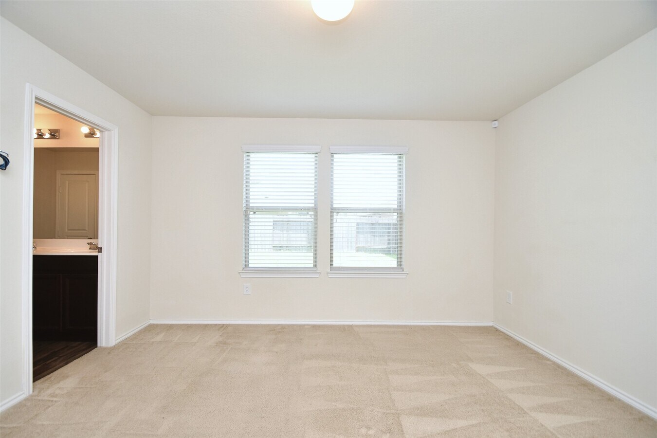 Photo - 5010 Brewcastle Ln