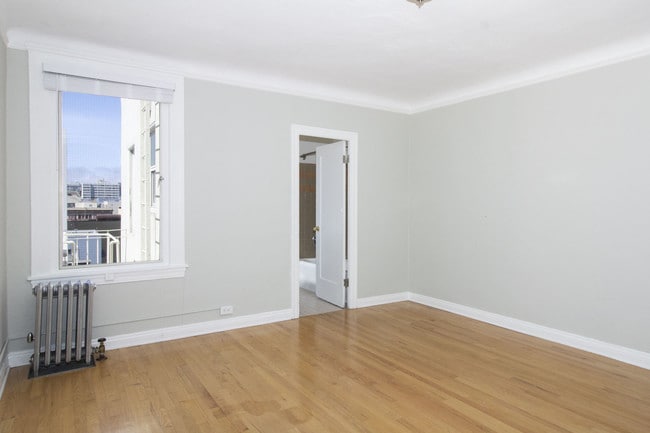 Photo - 270 TURK Apartments