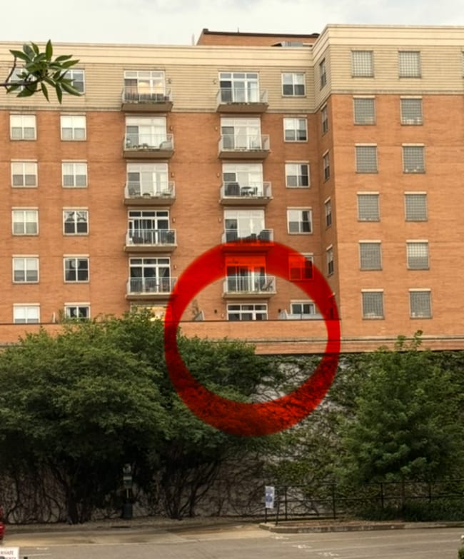 432 SF terrace circled - 950 W Monroe St Unit 414