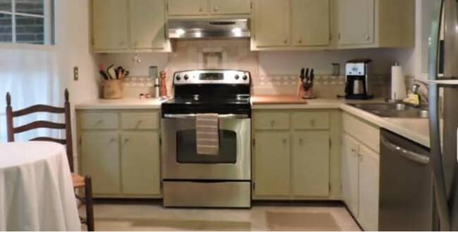 Photo - 956 Huntwood Ln