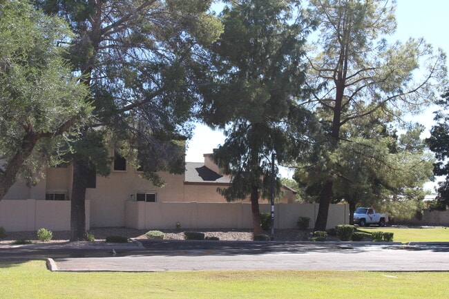 Photo - 3301 E Kelton Ln