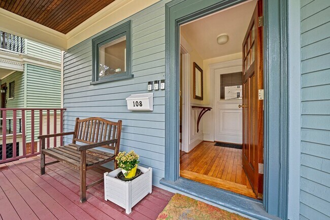 Photo - 108 Trowbridge St Unit 1