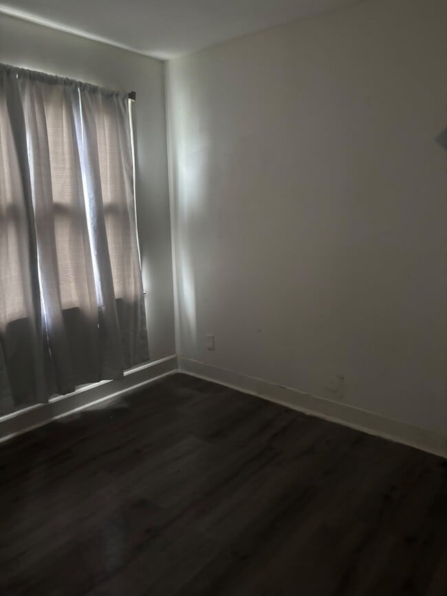836 Maplewood Ave Unit 1st floor