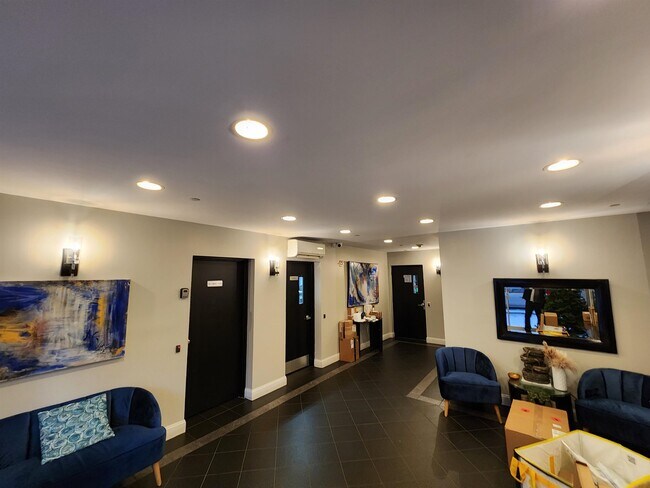 Photo - 4301 Park Ave Unit 304