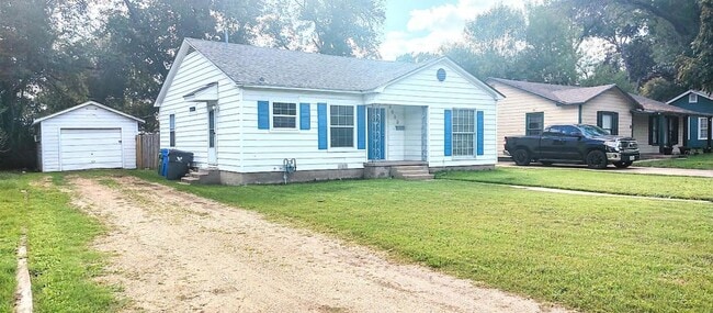 Photo - 4000 Austin Ave