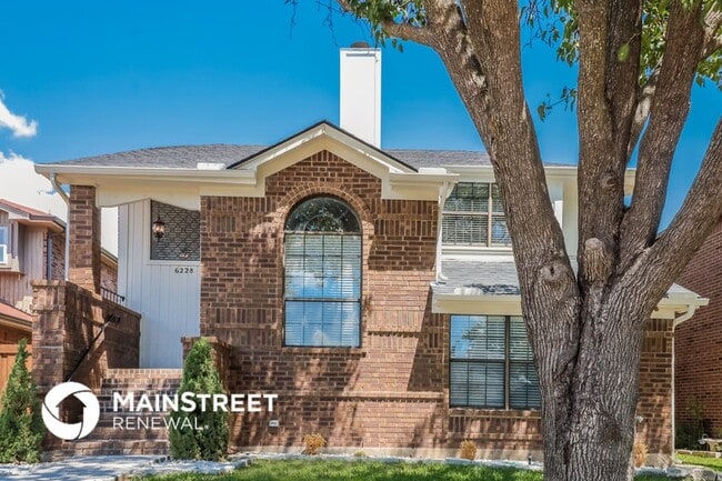 Building Photo - 6228 Los Altos Dr