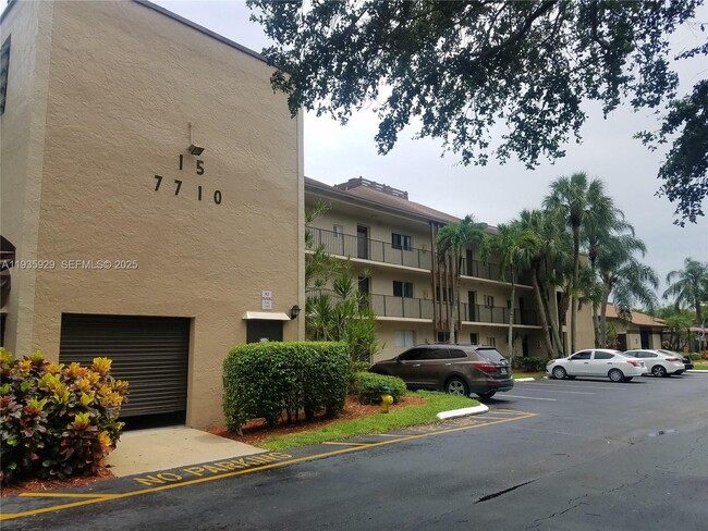 Photo - 7710 NW 50th St Unit 307