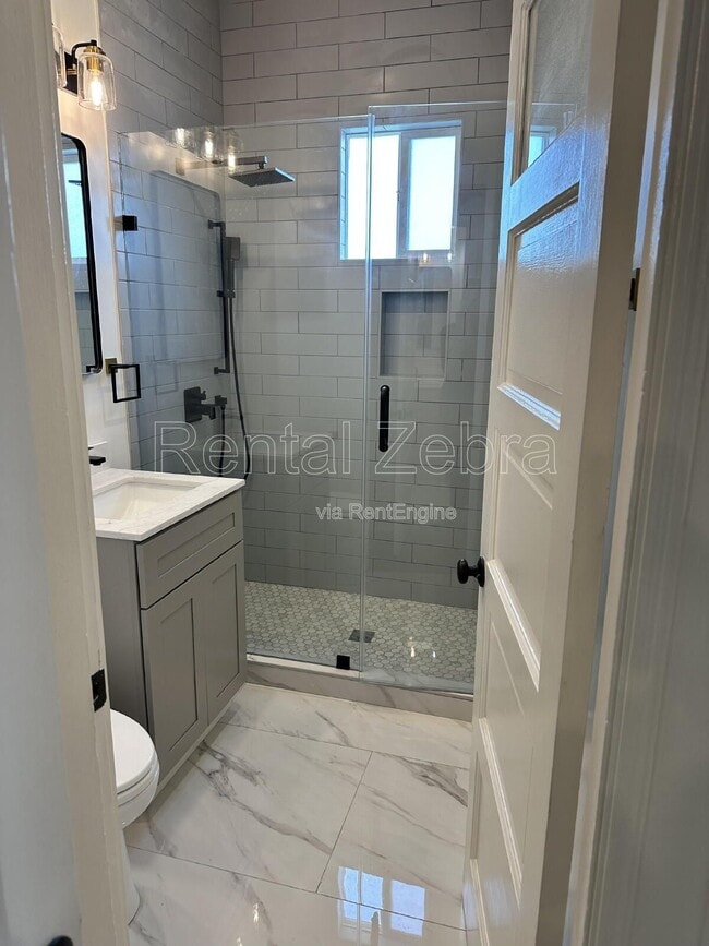 Photo - 1192 Pacific Ave