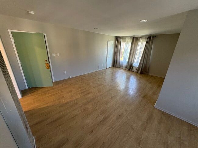 Photo - 510 N Van Ness Ave Unit 508 N.