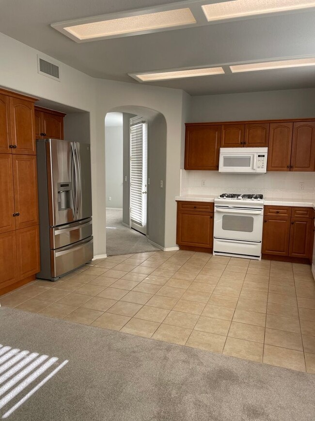 Photo - 714 W Riviera Ln