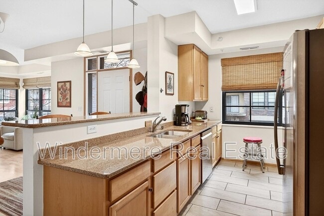 Photo - 825 Berry St Unit 825
