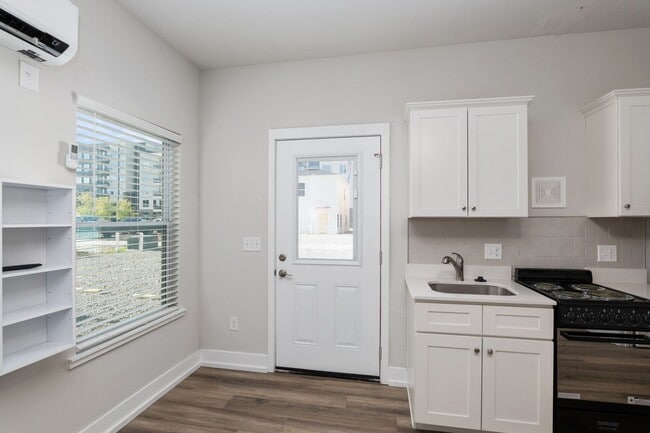 Photo - Studio Walking Distance to Campus