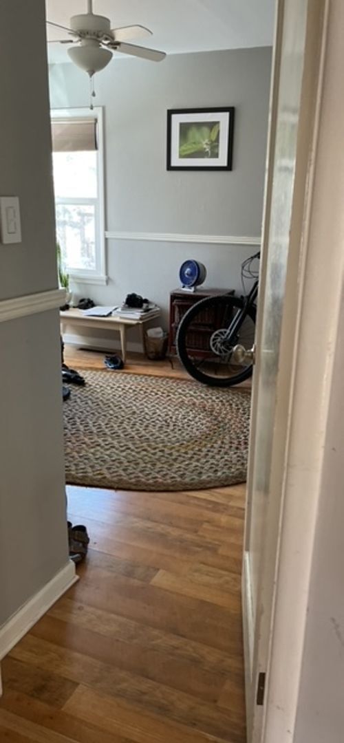 Photo - 5 bedroom 2 bath close to CMU