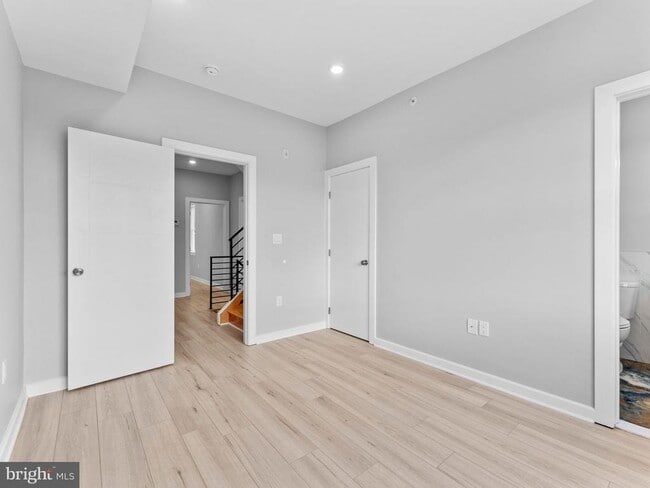 Photo - 1682 N 54th St