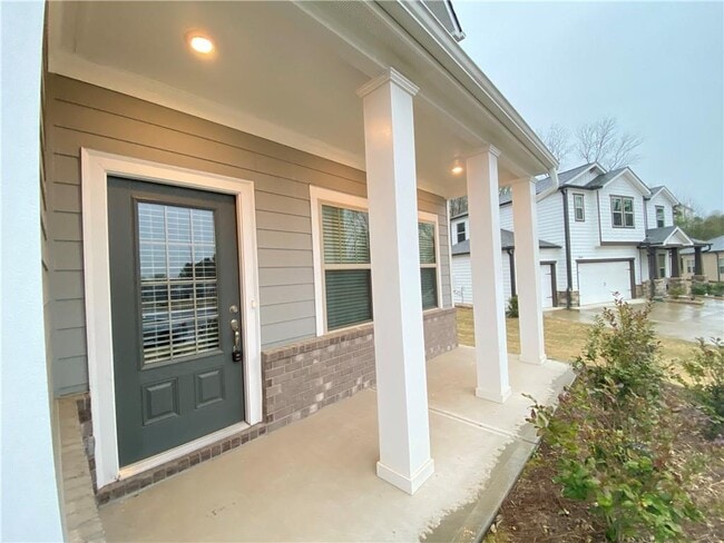 Photo - 3290 Summerpoint Crossing