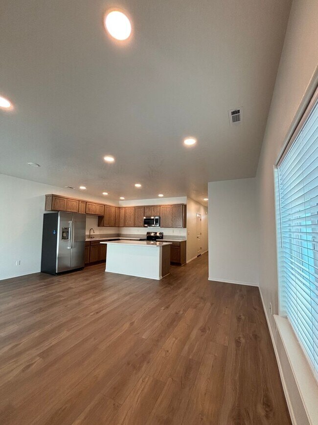 Photo - 3 Bedroom 2.5 Bathroom Townhome