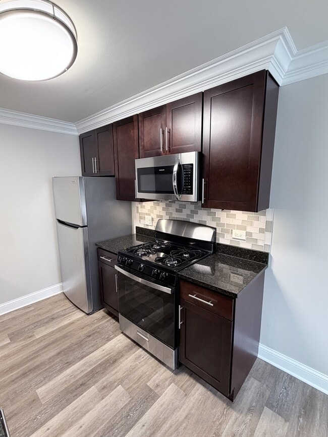 Photo - 5118 Fairview Ave Unit 201