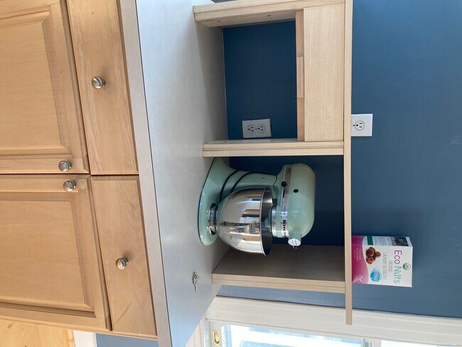 Photo - 75 Lancaster Rd