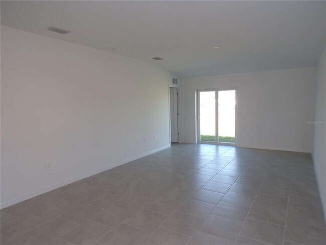 Photo - 26635 Jasper Wy