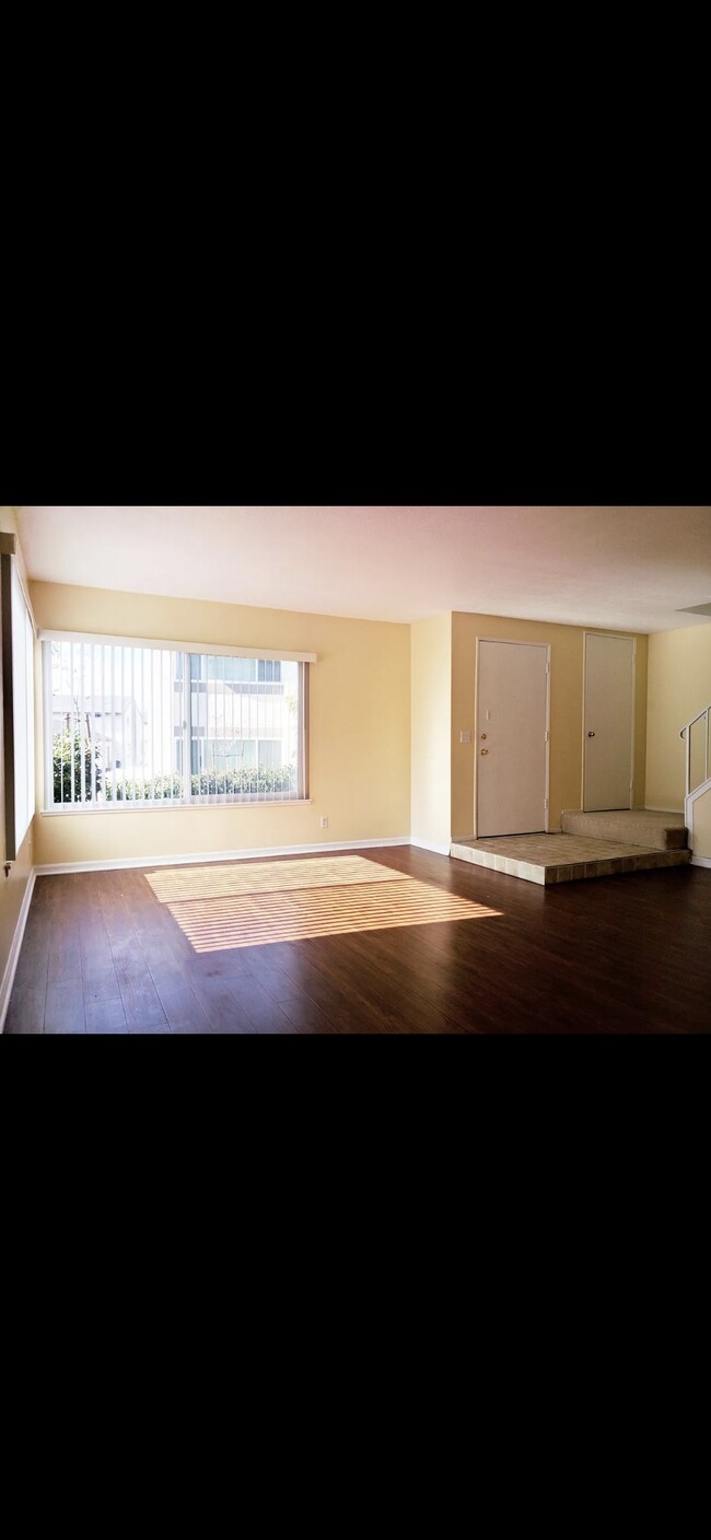 Photo - 1241 Cheltenham Ln