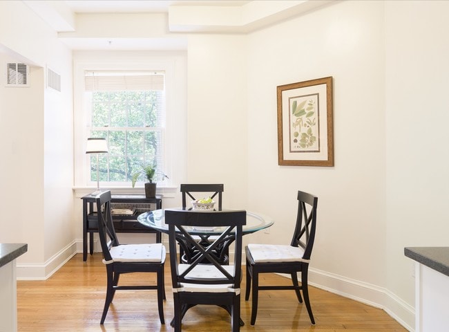 Historic Wing Eat In Kitchen Space