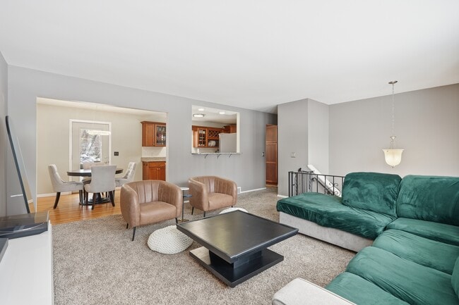 Photo - 7048 Montrose Rd