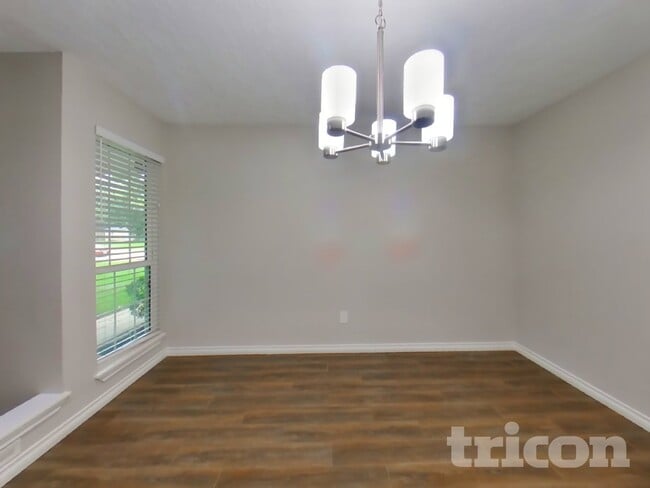 Photo - 15614 Fox Springs Dr
