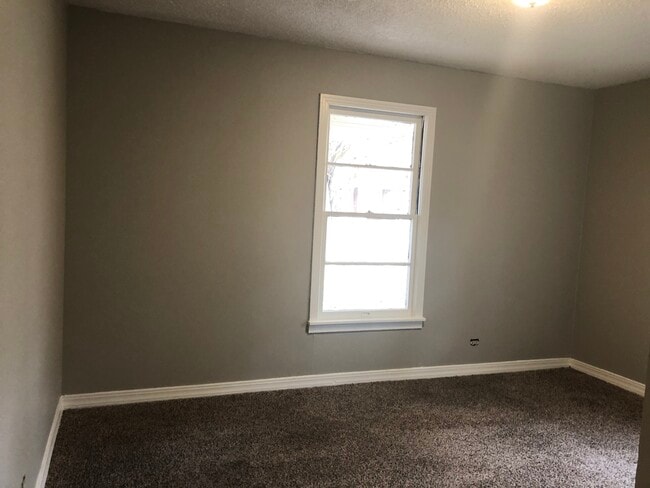 Dormitorio 1 - 421 Wilmuth St