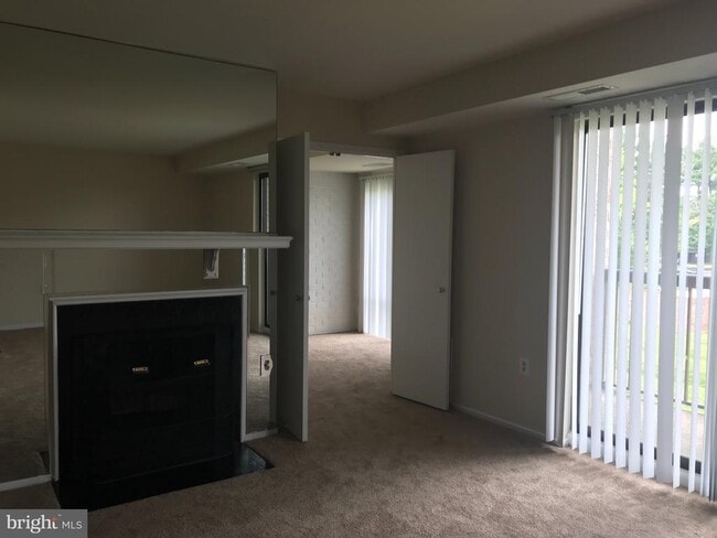 Photo - 10028 Stedwick Rd Unidad 202