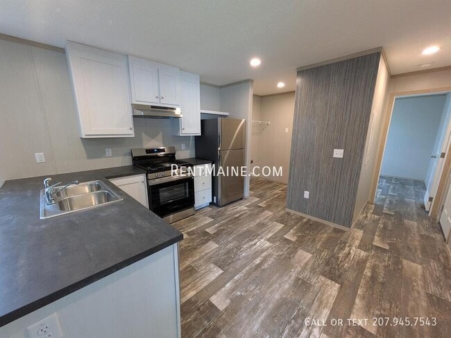 438 Finson Rd