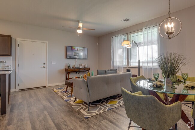 1BR, 1BA-839SF