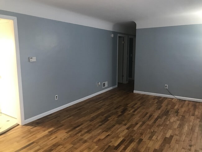 Photo - 576 Pinecrest St