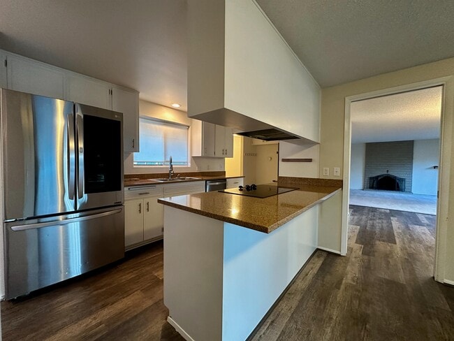 Photo - 1812 Brittany St