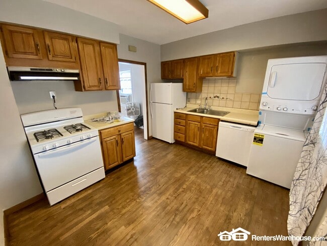 Photo - 1263 Ames St
