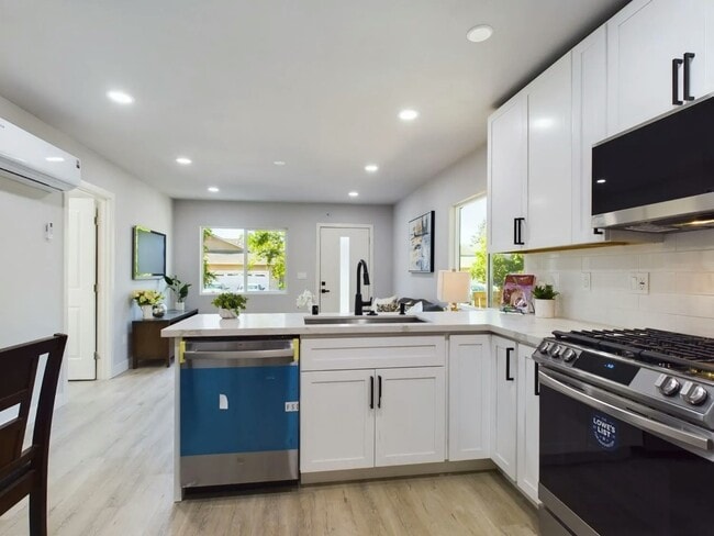 Photo - 430 5th St